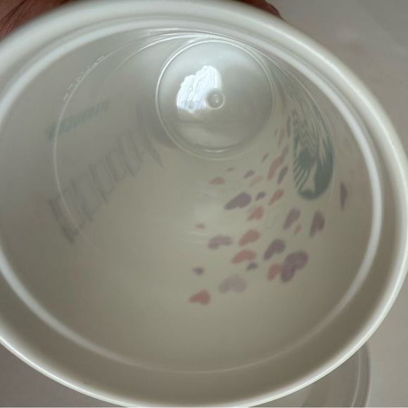 Starbucks 2022 Valentines 16 0z reusable cup with color changing hearts - Picture 6 of 10